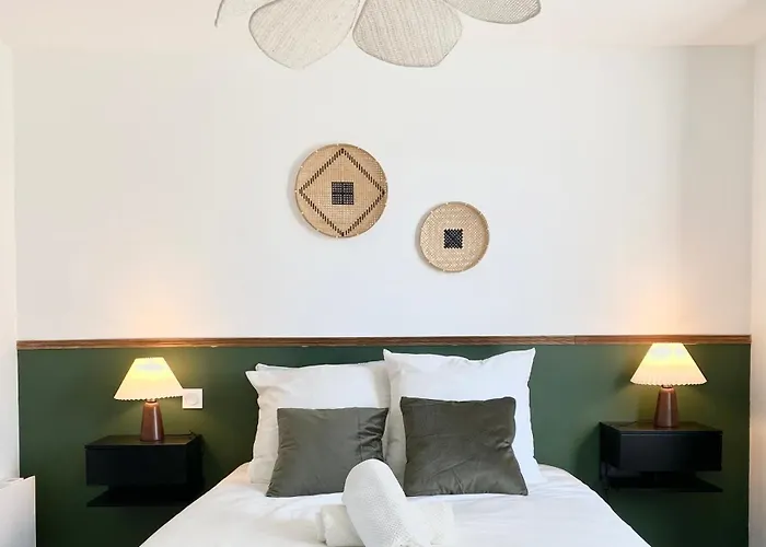 Appartement L'écrin - Wifi - Netflix - Climatisation - Parking Gratuit *